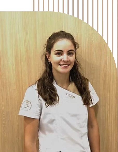 Blanca Rodríguez: Fisioterapeuta especializada en fisioterapia manual.